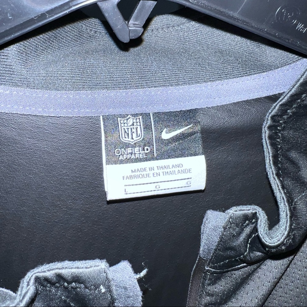 Nike Seattle Seahawks Lightweight Jacket - Picture 5 of 8